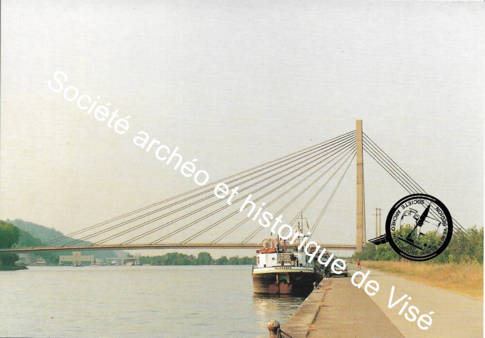 Carte postale - Lanaye "Le Pont à Haubans et les écluses de Lanaye"